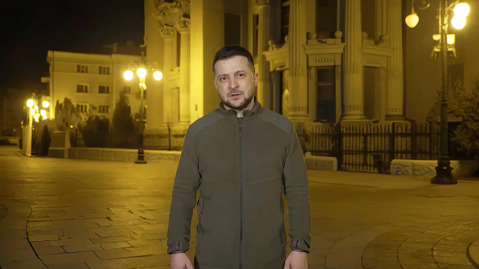 Zelensky desafia Moscovo a dialogar: “Perdas da Rússia levarão gerações a recuperar” 