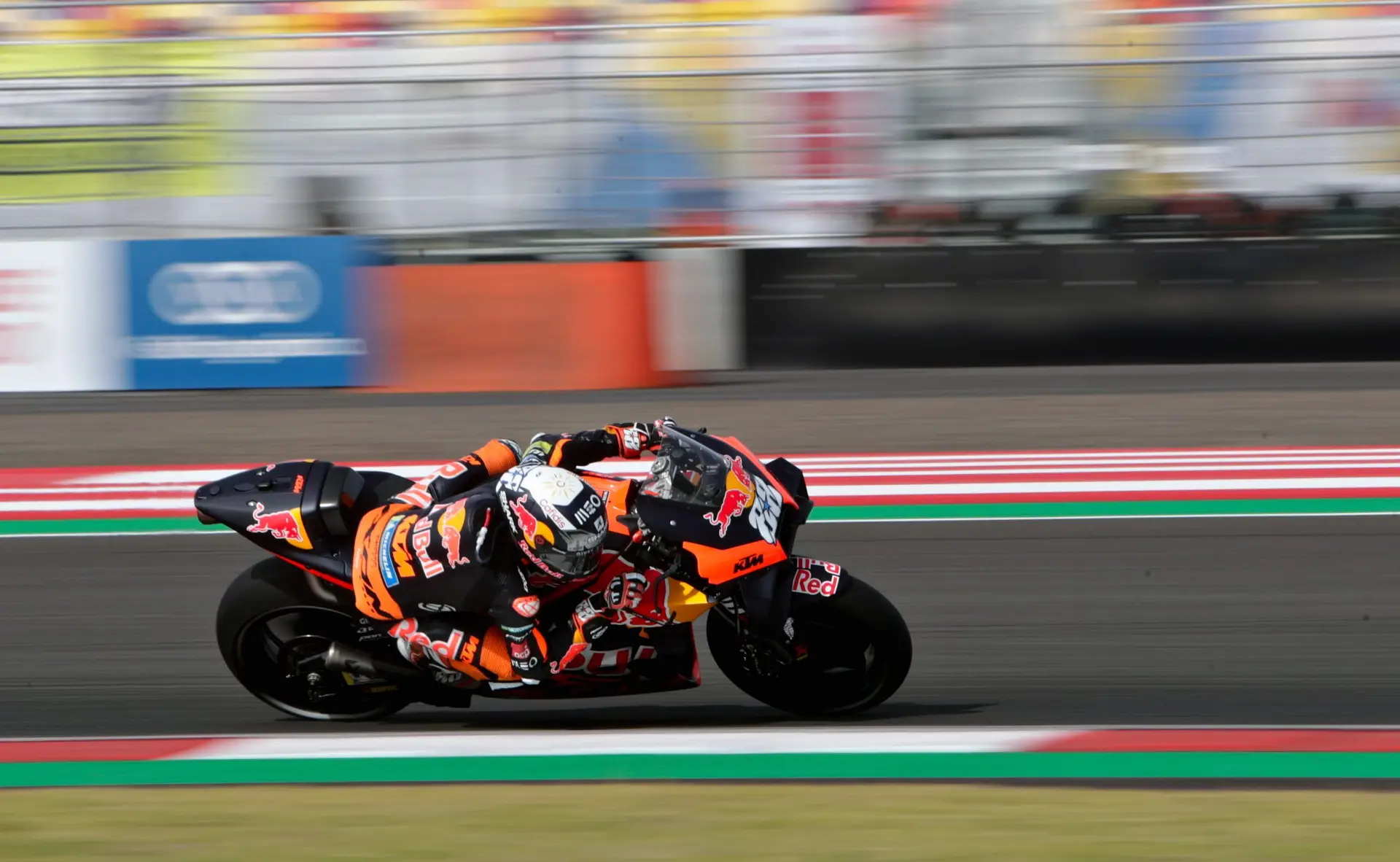 Moto GP: Miguel Oliveira vence Grande Prémio da Indonésia