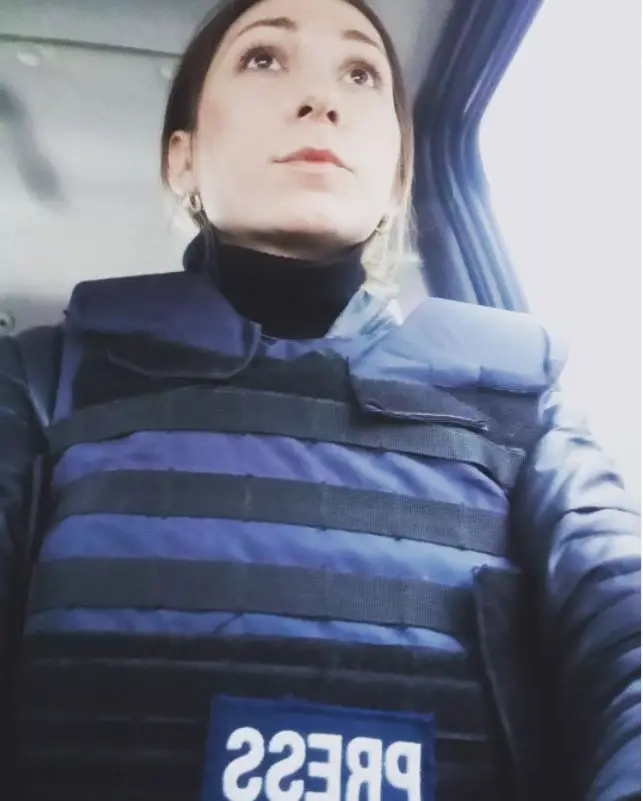 Jornalista ucraniana libertada após dizer em vídeo que russos lhe salvaram a vida