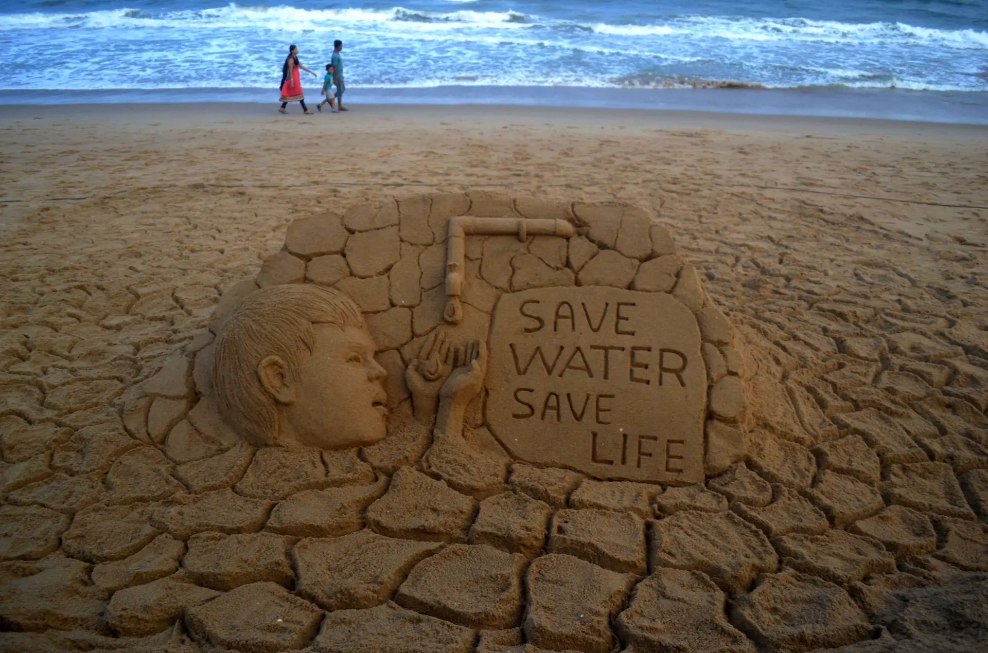 Dia Mundial da Água: iniciativas em vários pontos do país apelam à poupança e reutilização