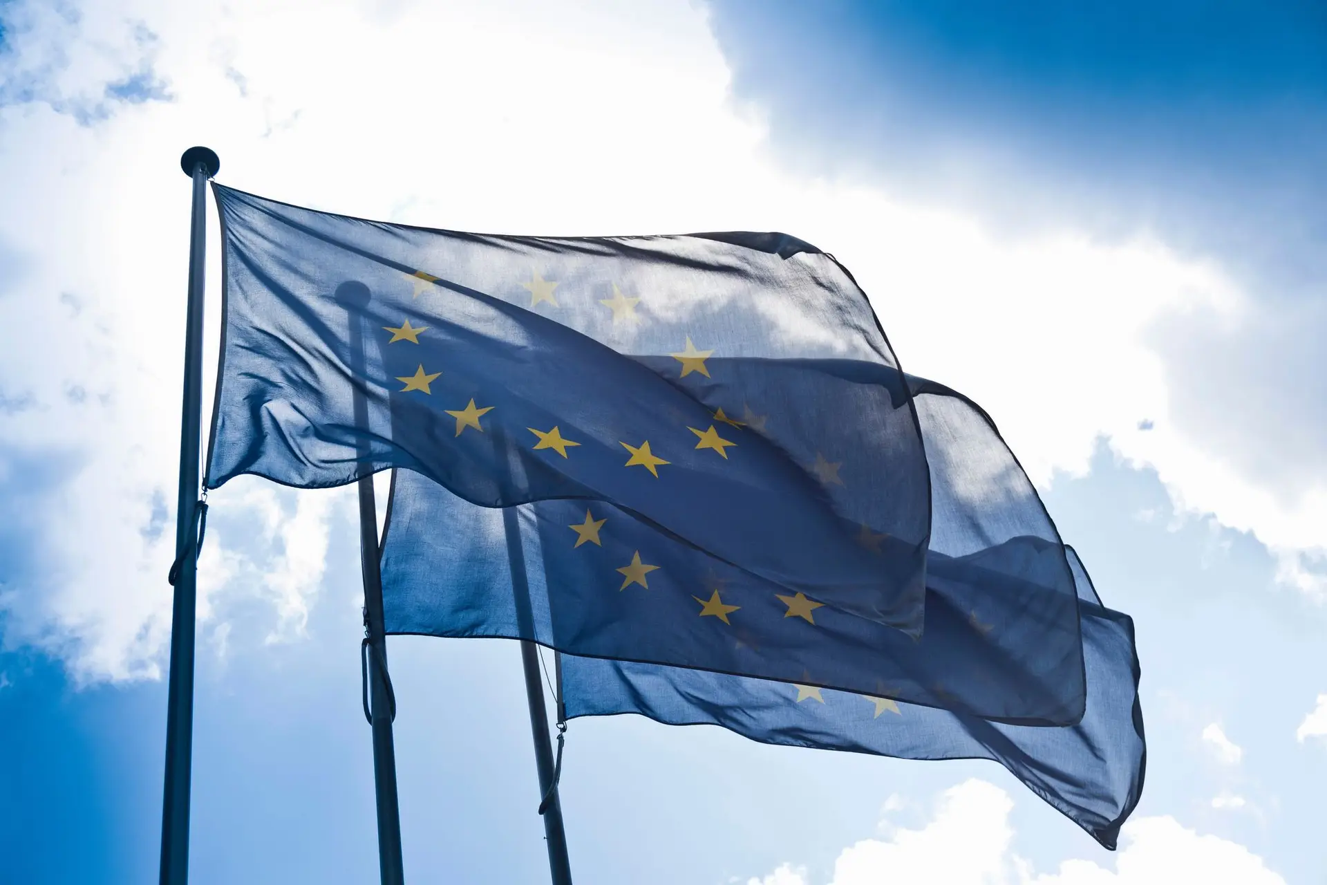 Comissão Europeia sugere IVA reduzido nos alimentos e contenção dos preços a retalho