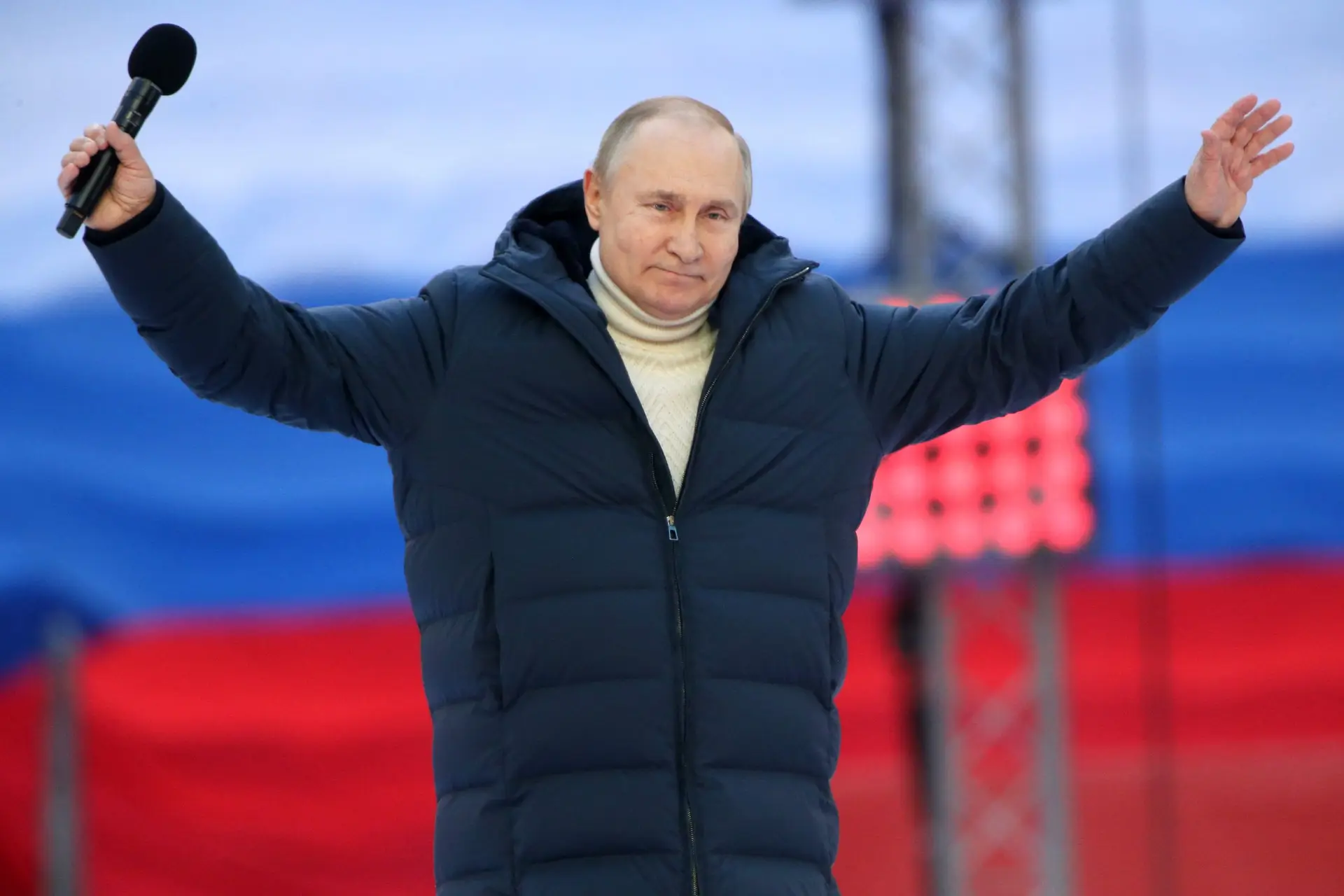 Vladimir Putin quer exigir pagamento de gás em rublos aos países “hostis”