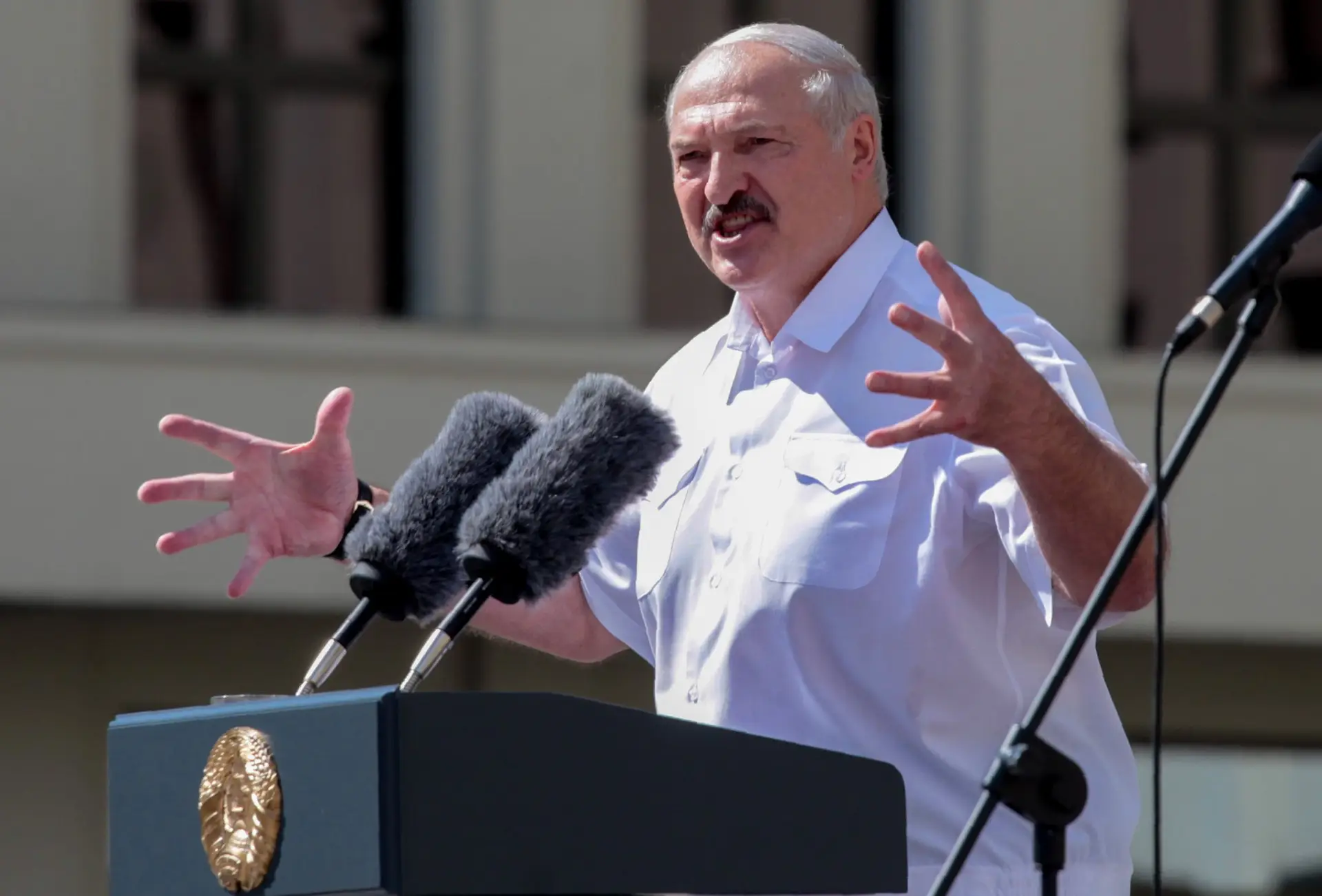Enviar missão de paz da NATO pode começar III Guerra Mundial, avisa Lukashenko