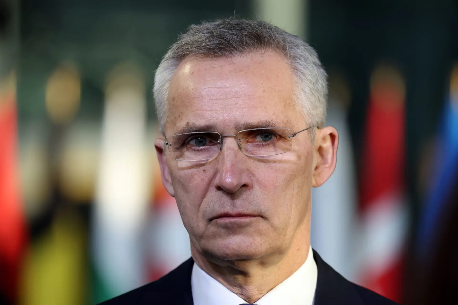 Secretário-geral da NATO espera que aliados concordem em acelerar investimentos na defesa