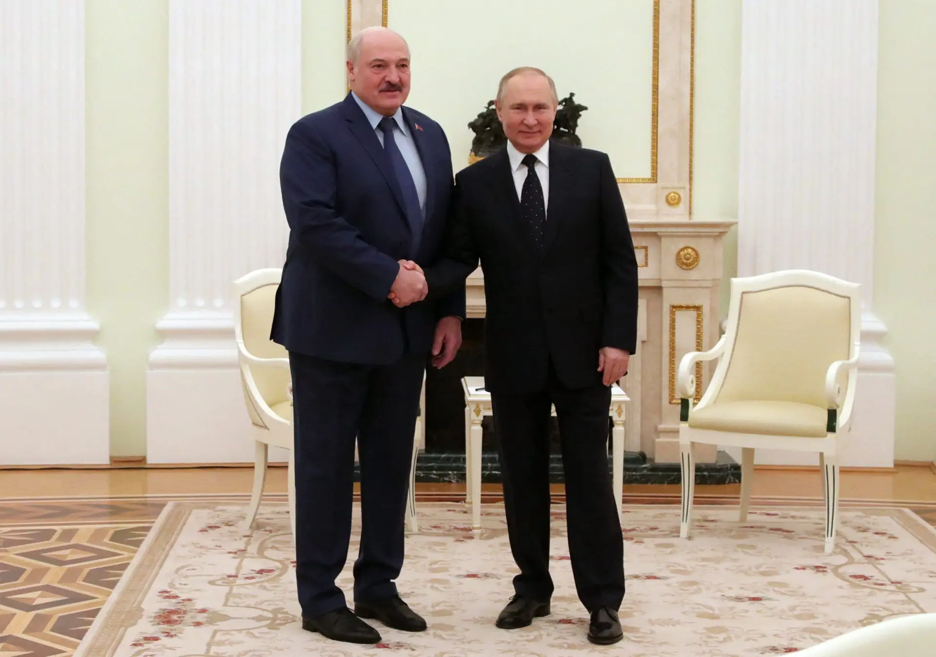 Austrália impõe sanções a Presidente bielorrusso por apoiar Moscovo