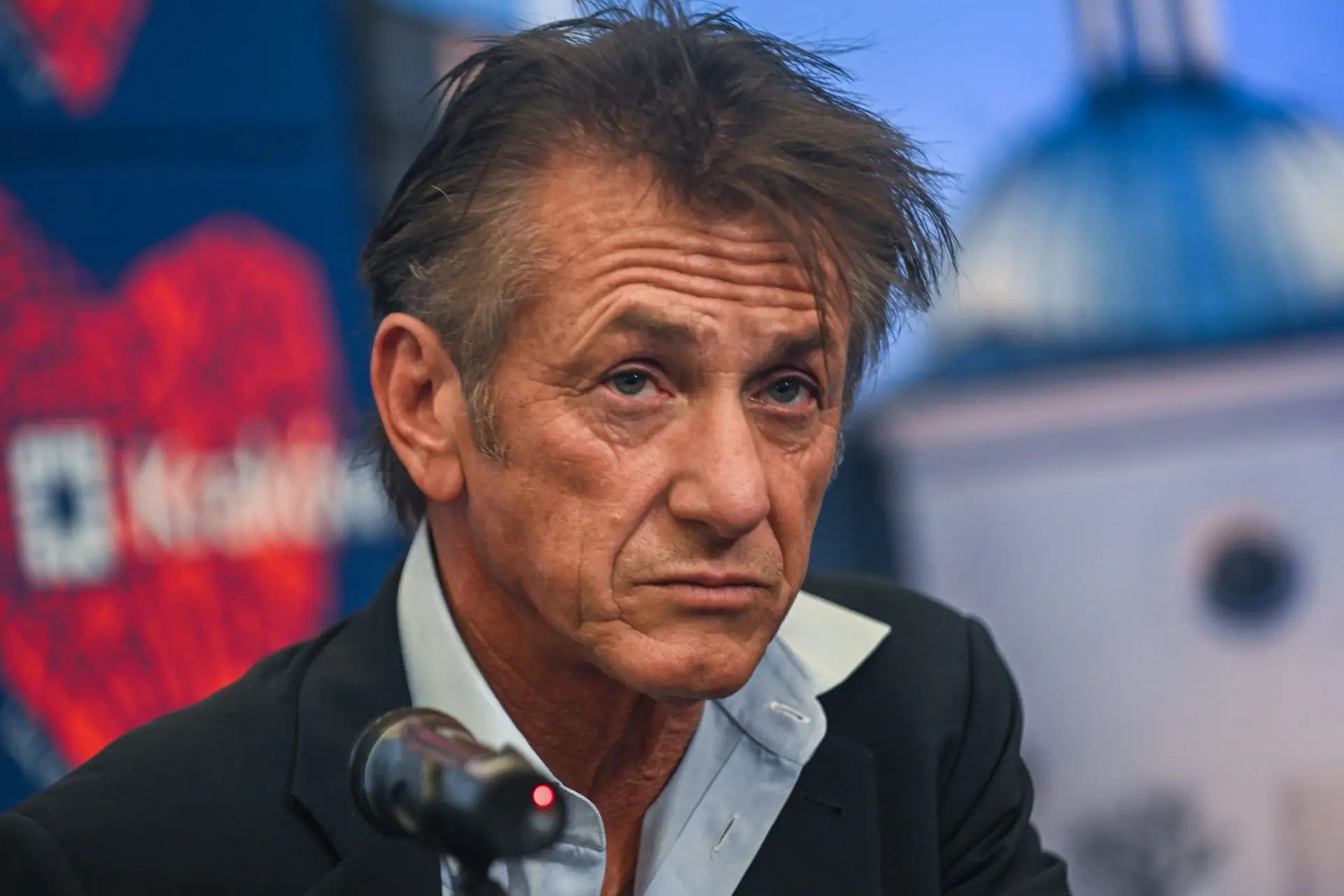 Sean Penn apela a boicote aos Óscares se Zelensky não for autorizado a discursar