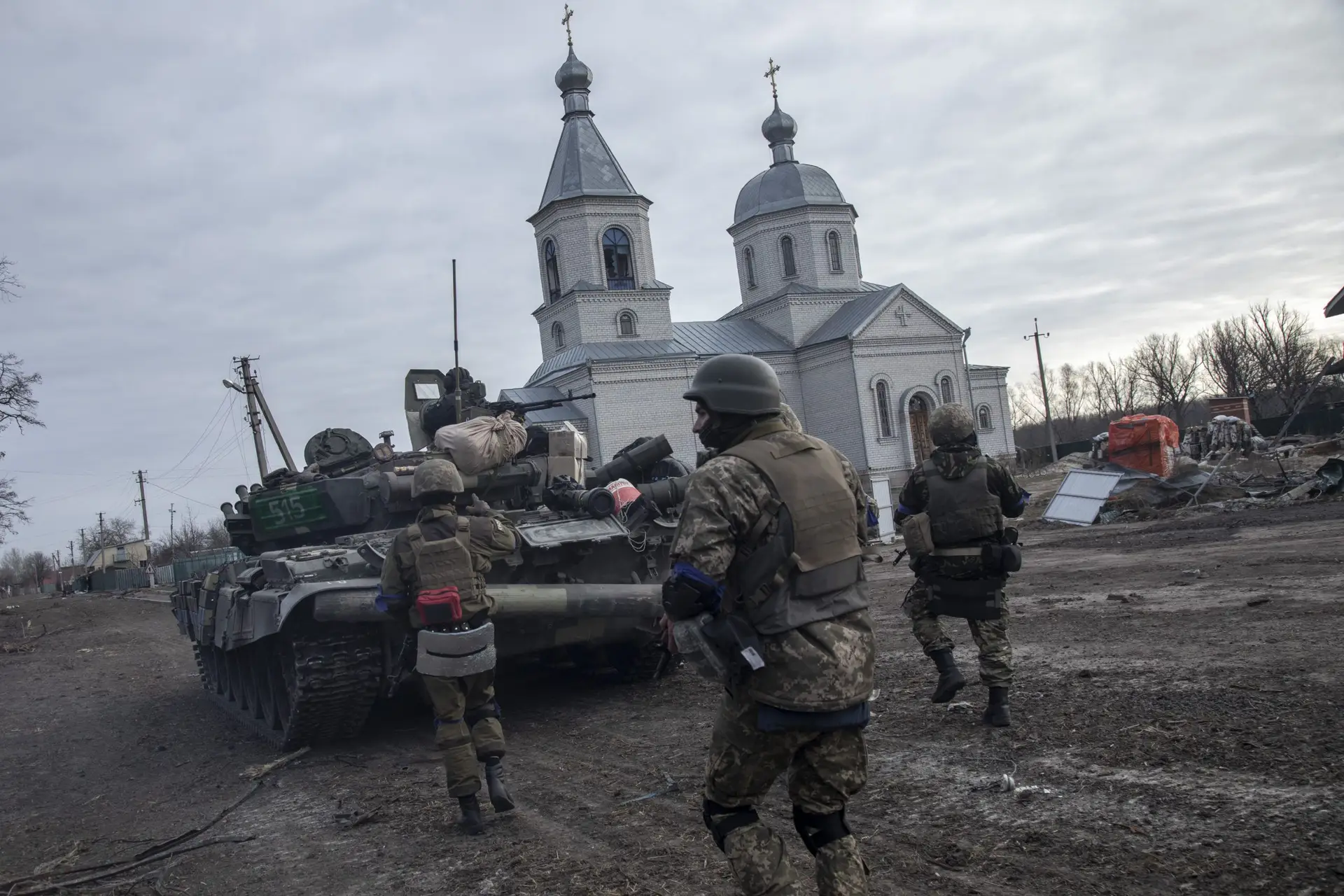 Guerra na Ucrânia:  Rússia “reduzirá radicalmente” operações perto de Kiev