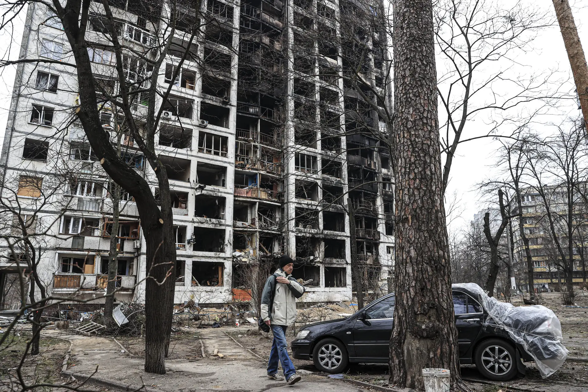 Kiev e Chernihiv alvo de bombardeamentos “durante toda a noite”