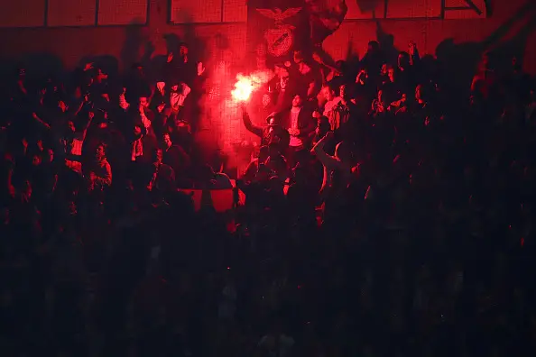 Grupo que atacou adepto do Sporting e autocarro do Benfica aguarda leitura do acórdão