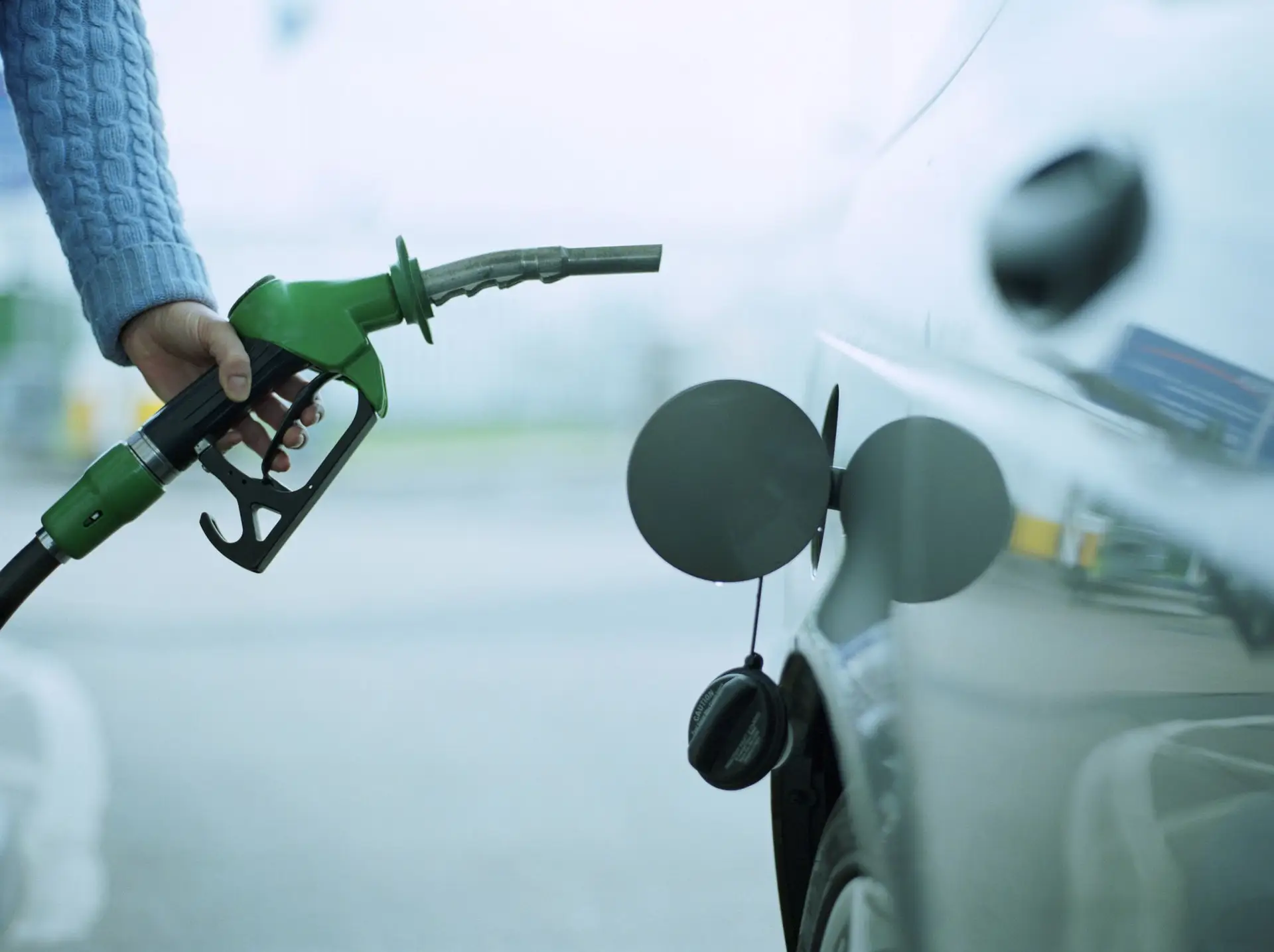 Preço do barril de petróleo em queda