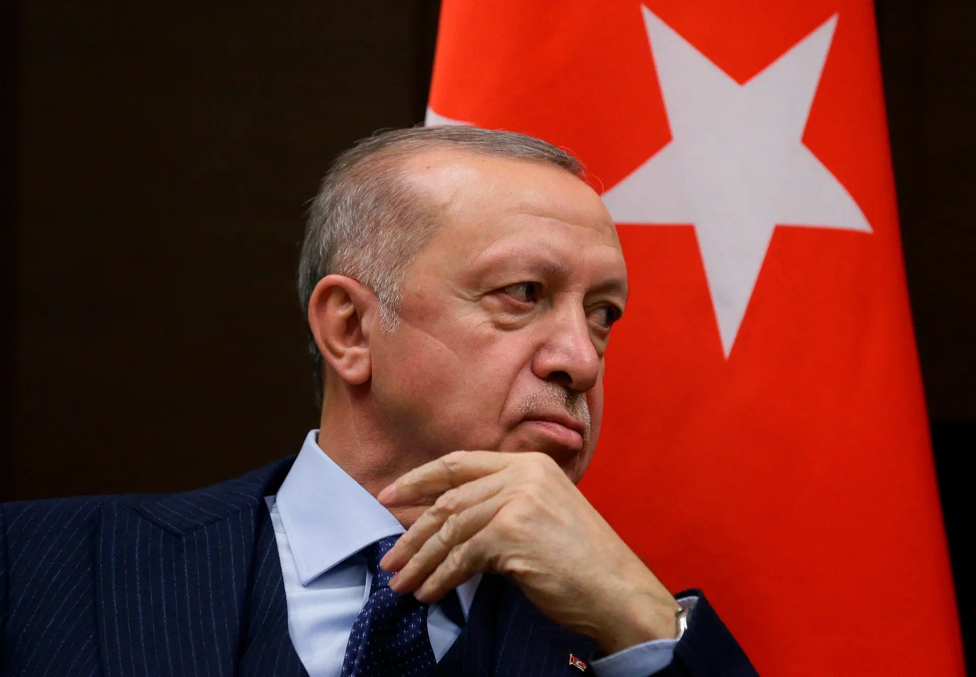 Guerra na Ucrânia: Erdogan propõe a Putin encontro com Zelensky