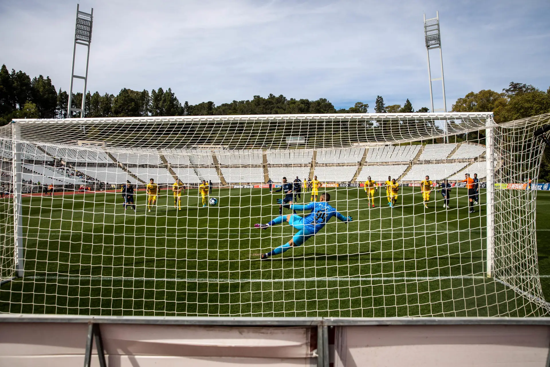 Belenenses fecha com uma vitória a participação na Liga Placard