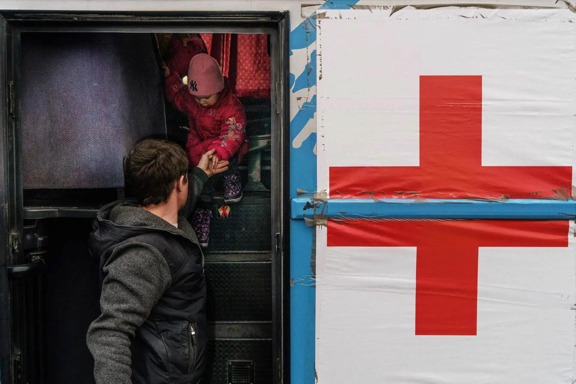 Cruz Vermelha acusa Rússia de bloquear o acesso a Mariupol após ser impedida outra vez de entrar