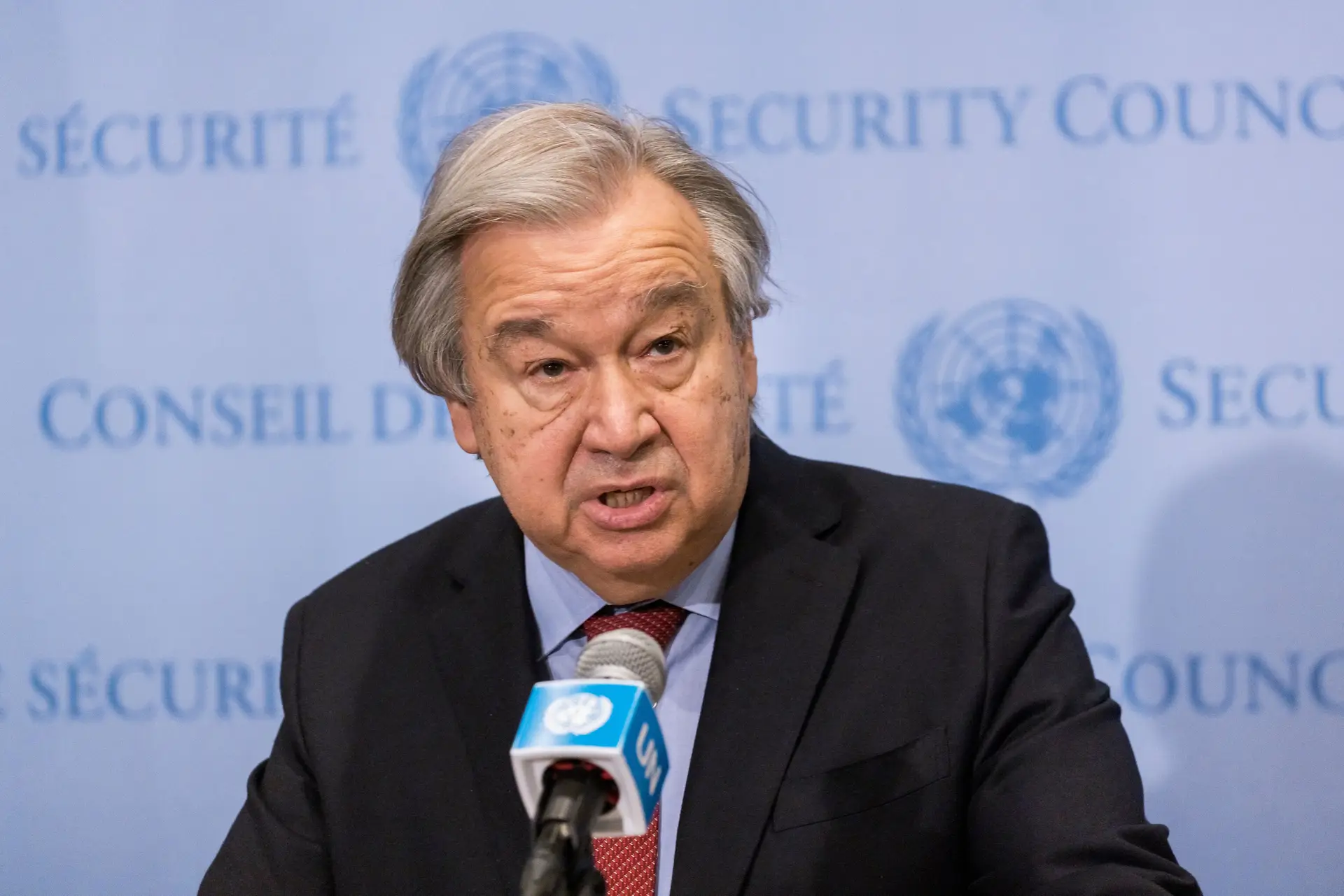 Guterres avisa que vai demorar “décadas” a remover minas e explosivos na Ucrânia