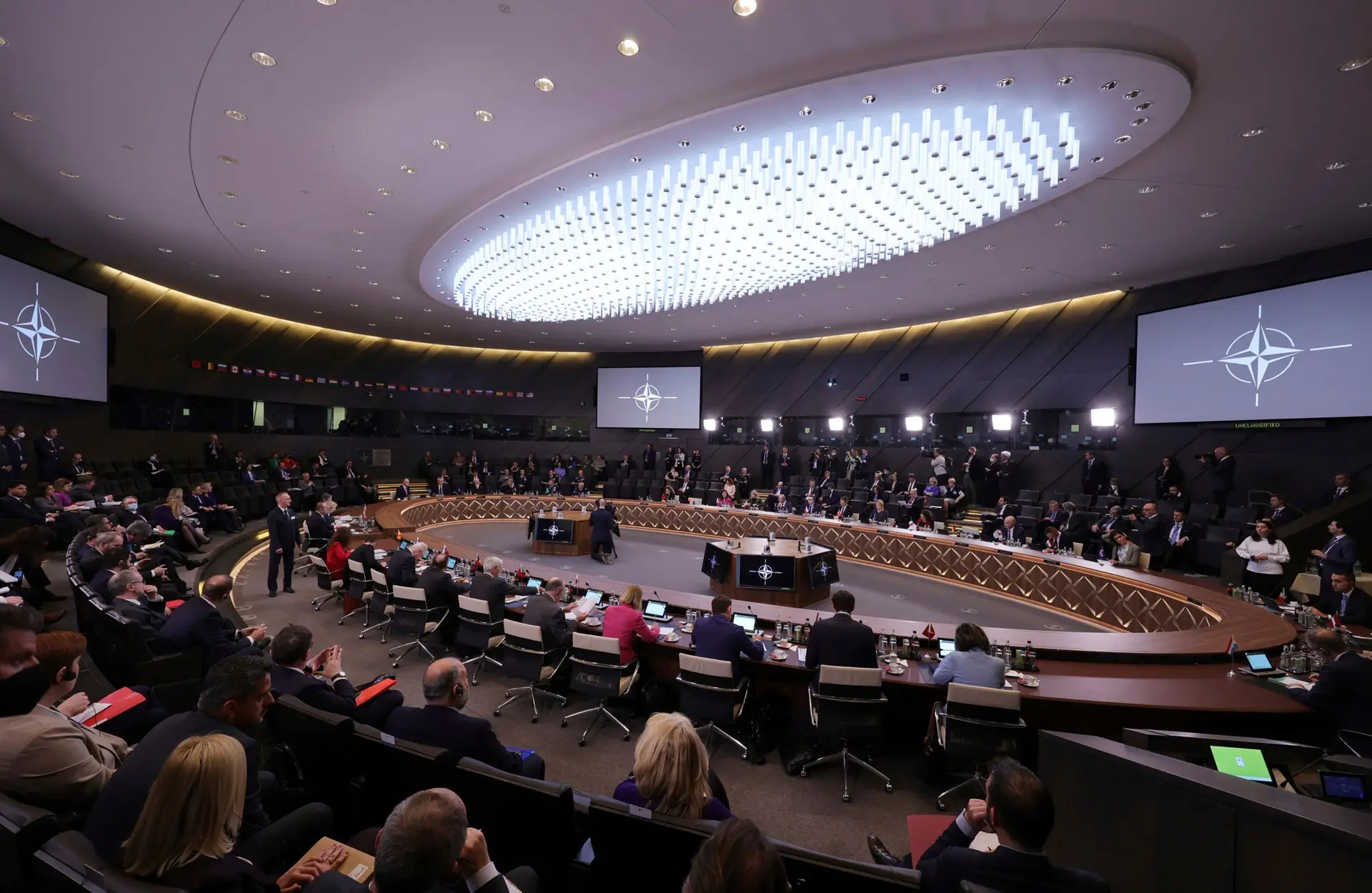 Reunião da NATO: EUA admitem que Ucrânia pode ganhar a guerra