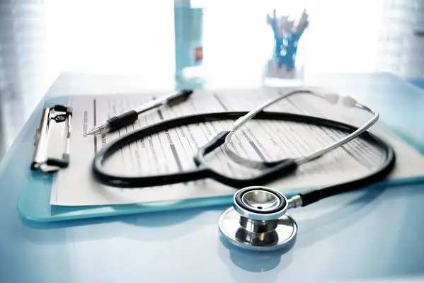Médicos vs. ministra