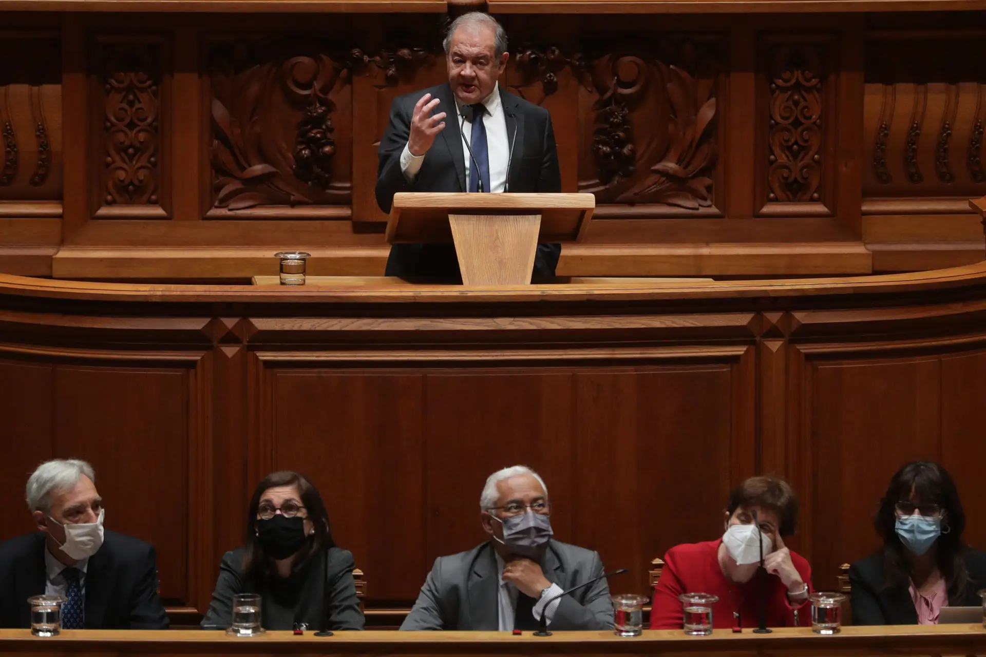 “Podemos ter em Sines não uma mas duas Autoeuropas”, diz ministro da Economia