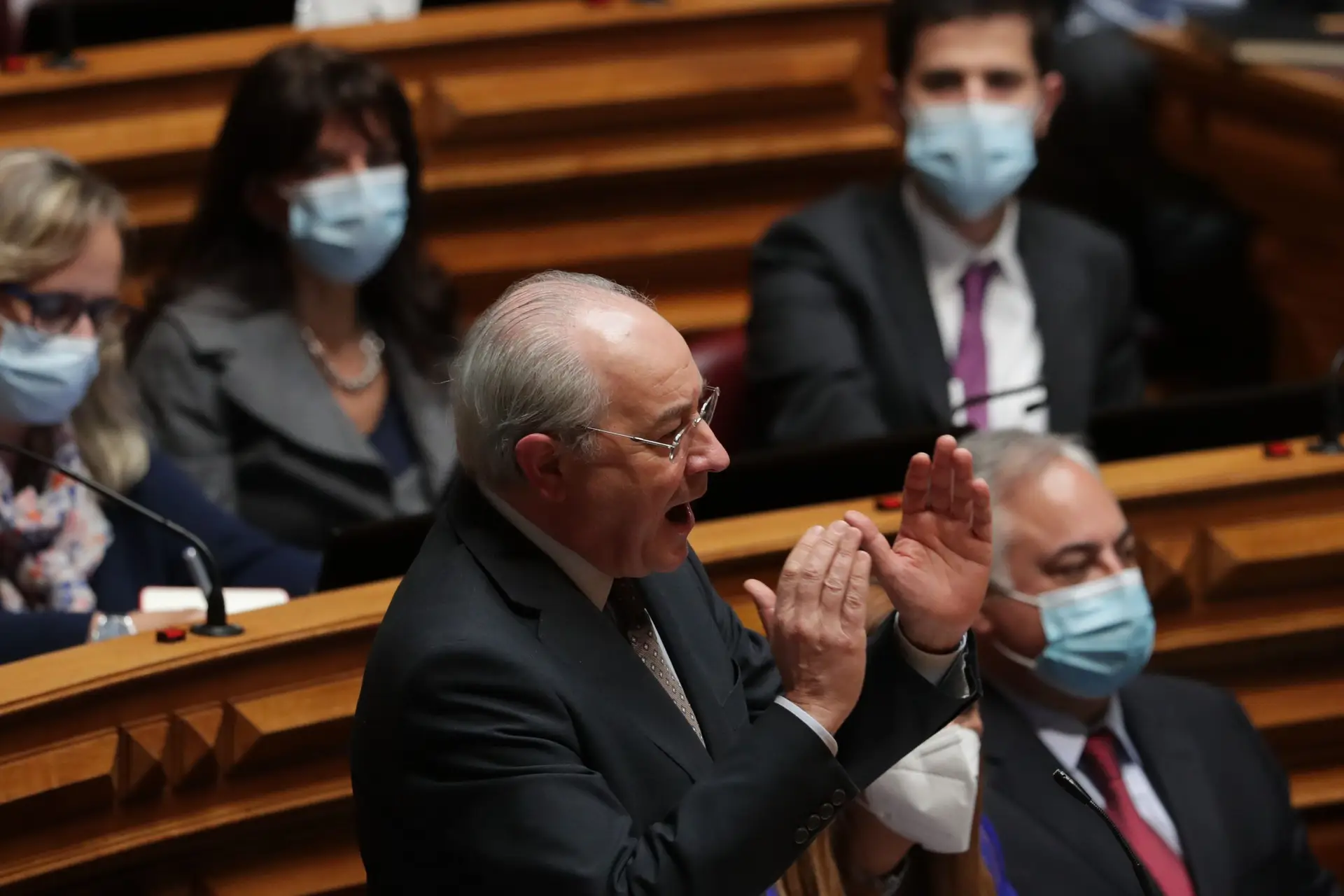 Redução do ISP: Rio diz que Governo “continua a ganhar dinheiro” com combustíveis