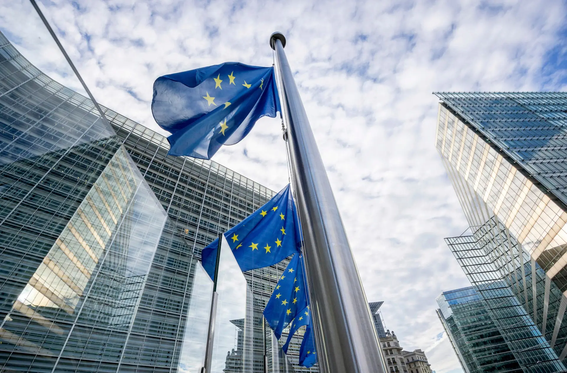 Guerra na Ucrânia: importação de petróleo e gás divide países da UE na discussão de mais sanções à Rússia
