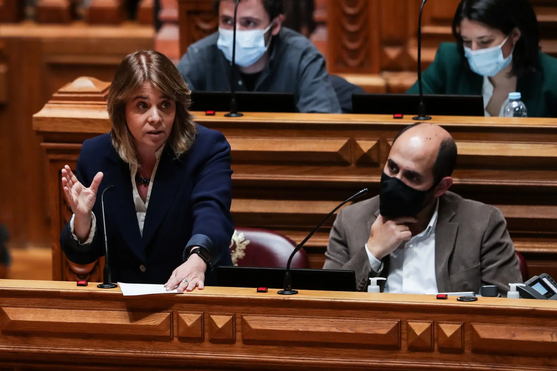 Catarina Martins defende cancelamento da dívida internacional da Ucrânia