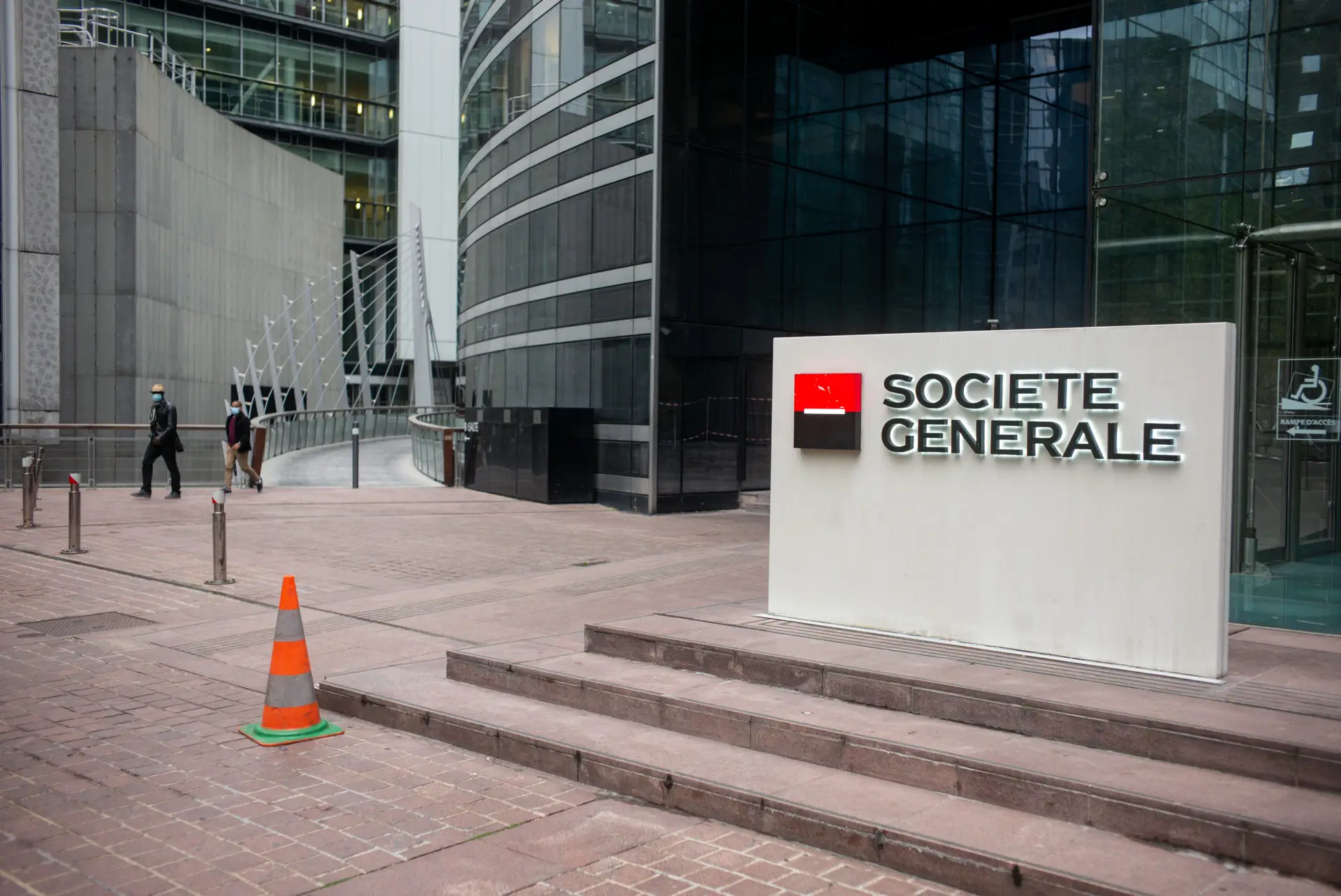 Guerra na Ucrânia: Banco francês Société Générale anuncia fim de atividade na Rússia