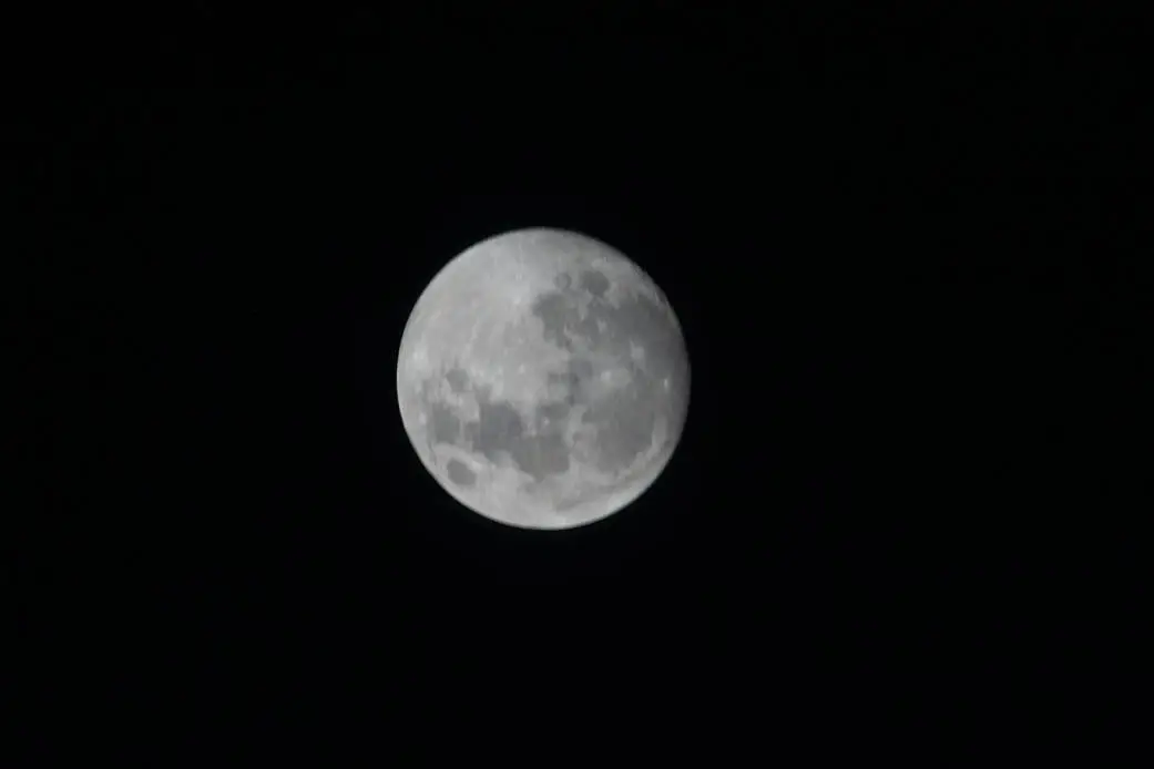 Rússia mantém missões lunares apesar da retirada da Agência Espacial Europeia