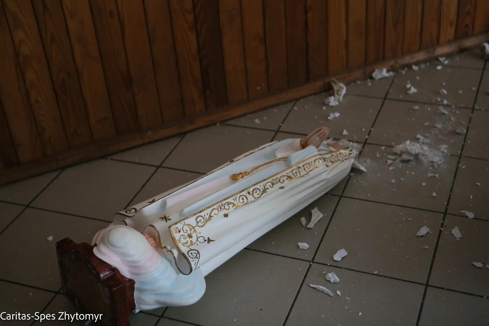 Imagem de Nossa Senhora de Fátima destruída pelas tropas russas