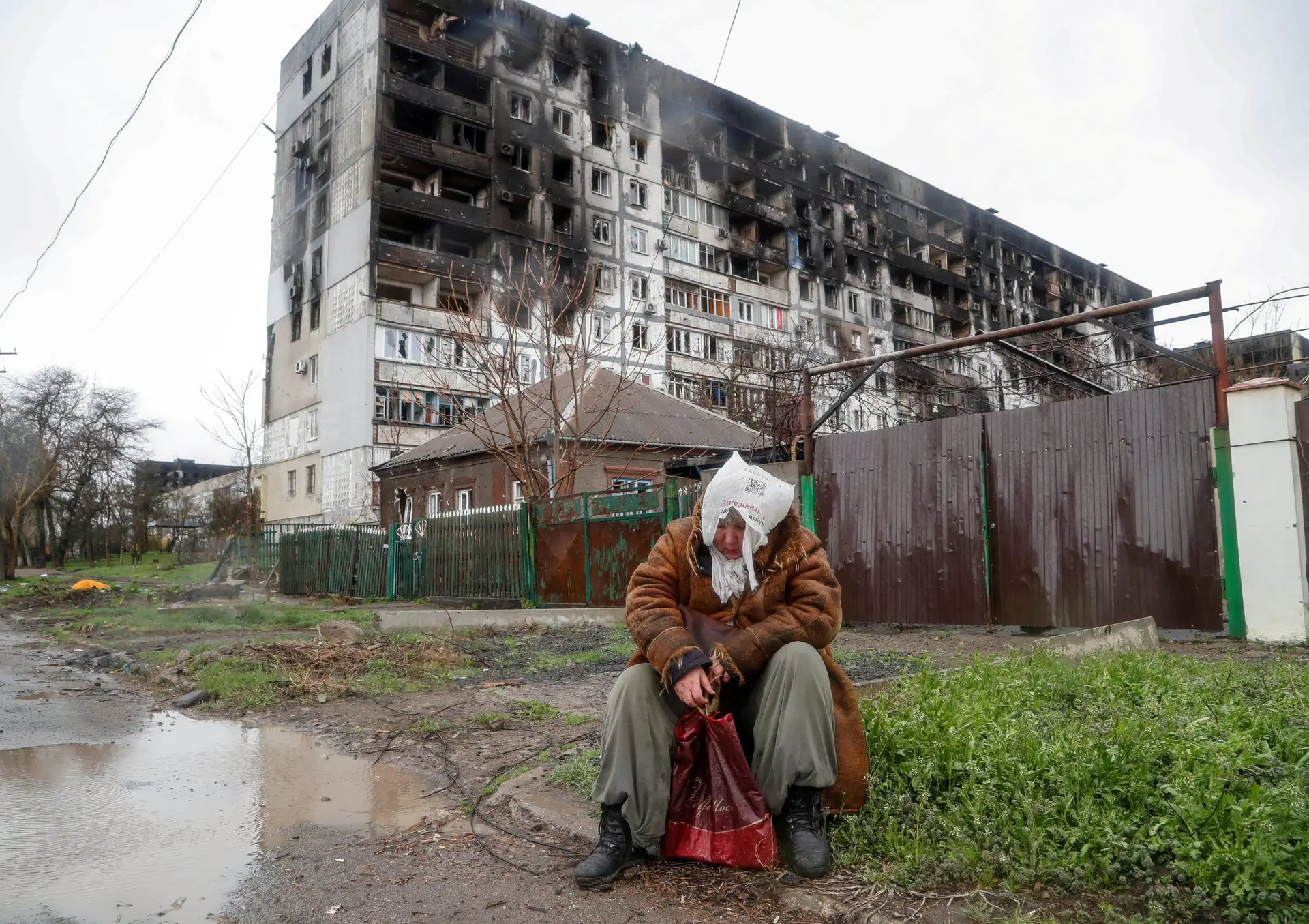 Guerra na Ucrânia: Kiev nega que Mariupol tenha caído sobre domínio russo