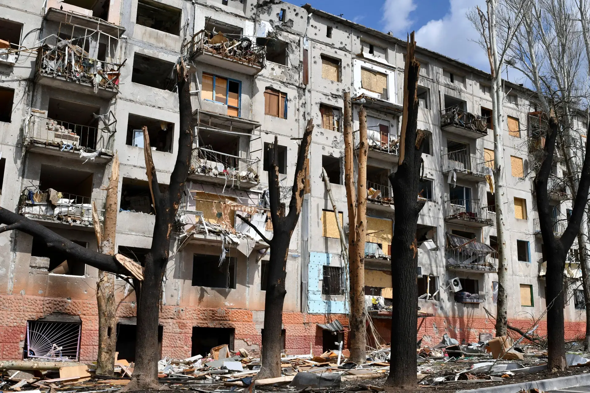 Guerra na Ucrânia: ataques russos intensificam-se na região leste