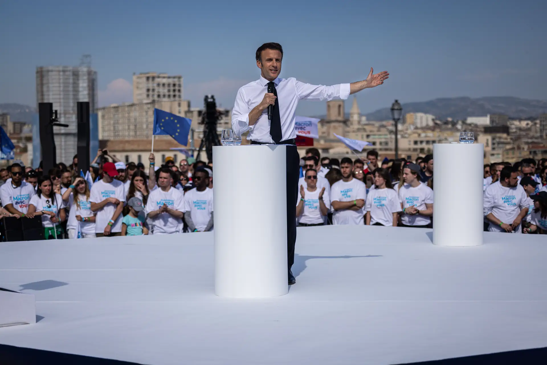 Presidenciais francesas: Macron fala sobre clima e acusa Marine Le Pen de ceticismo