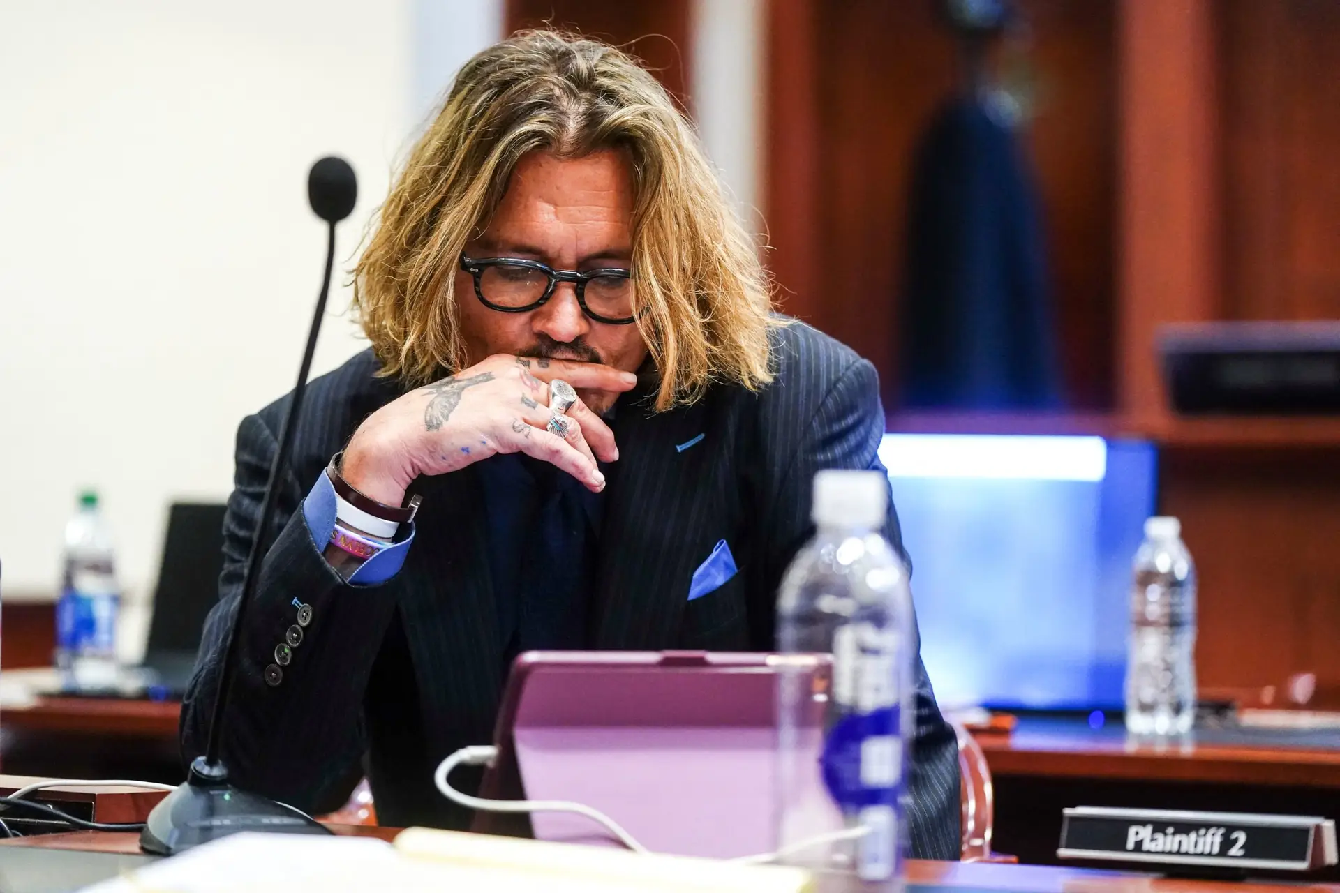 O que levou (outra vez) Johnny Depp e Amber Heard a tribunal