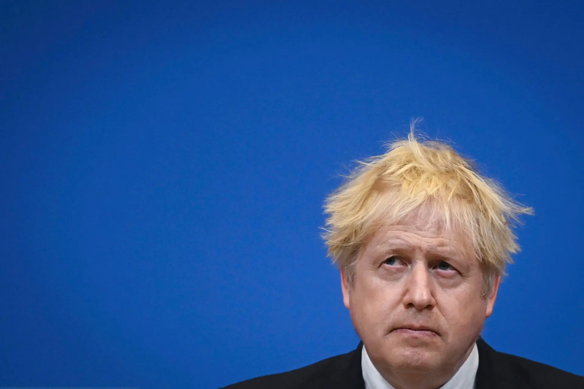 Partygate: Boris Johnson pede desculpa no Parlamento, líder da oposição acusa-o de ser “desonesto”