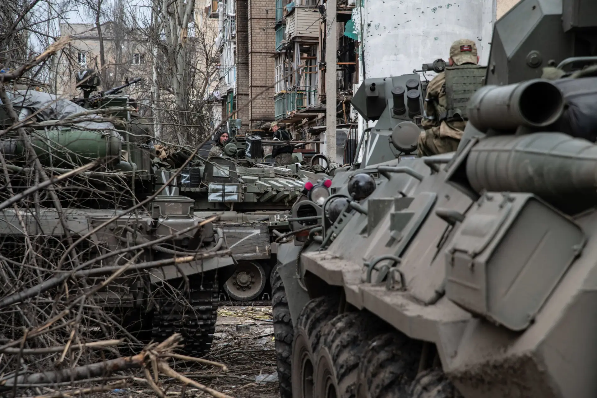 Separatista ucraniano diz que bloqueio de reduto de Mariupol exige reforços das milícias pró-russas