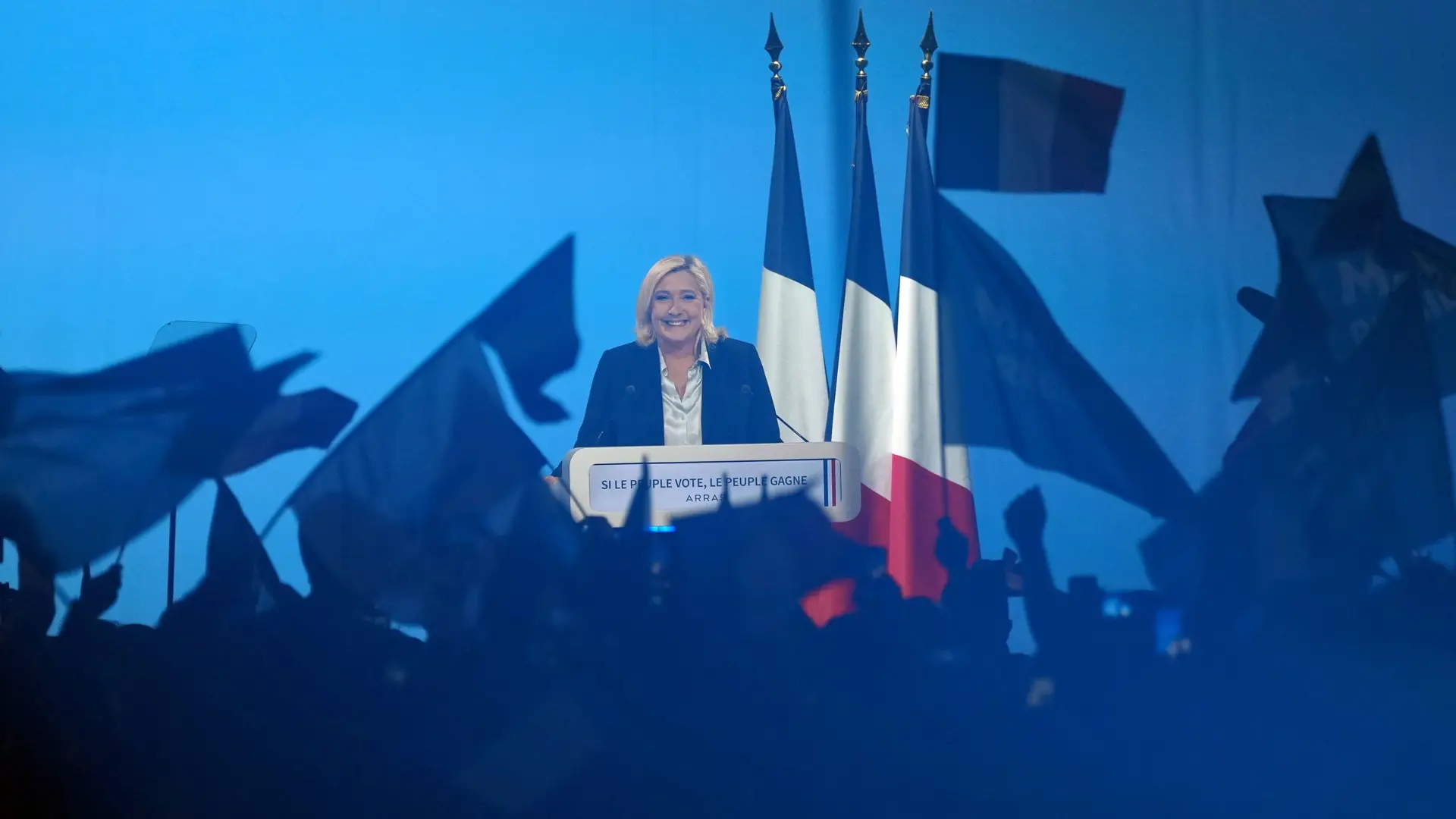 Eleições em França: há uma portuguesa na equipa de militantes do partido de Le Pen