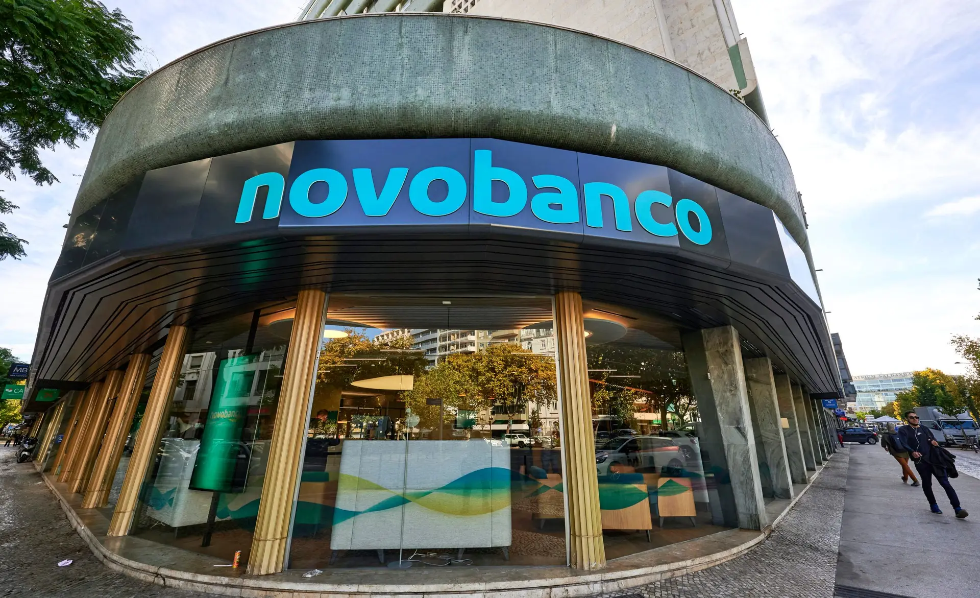 Novo Banco: acionistas da Lone Star voltam a atribuir prémios à administração