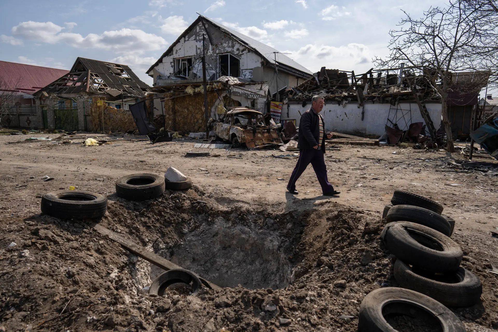 Ofensiva russa no Donbass: cidade de Rubizhne há vários dias debaixo de fogo