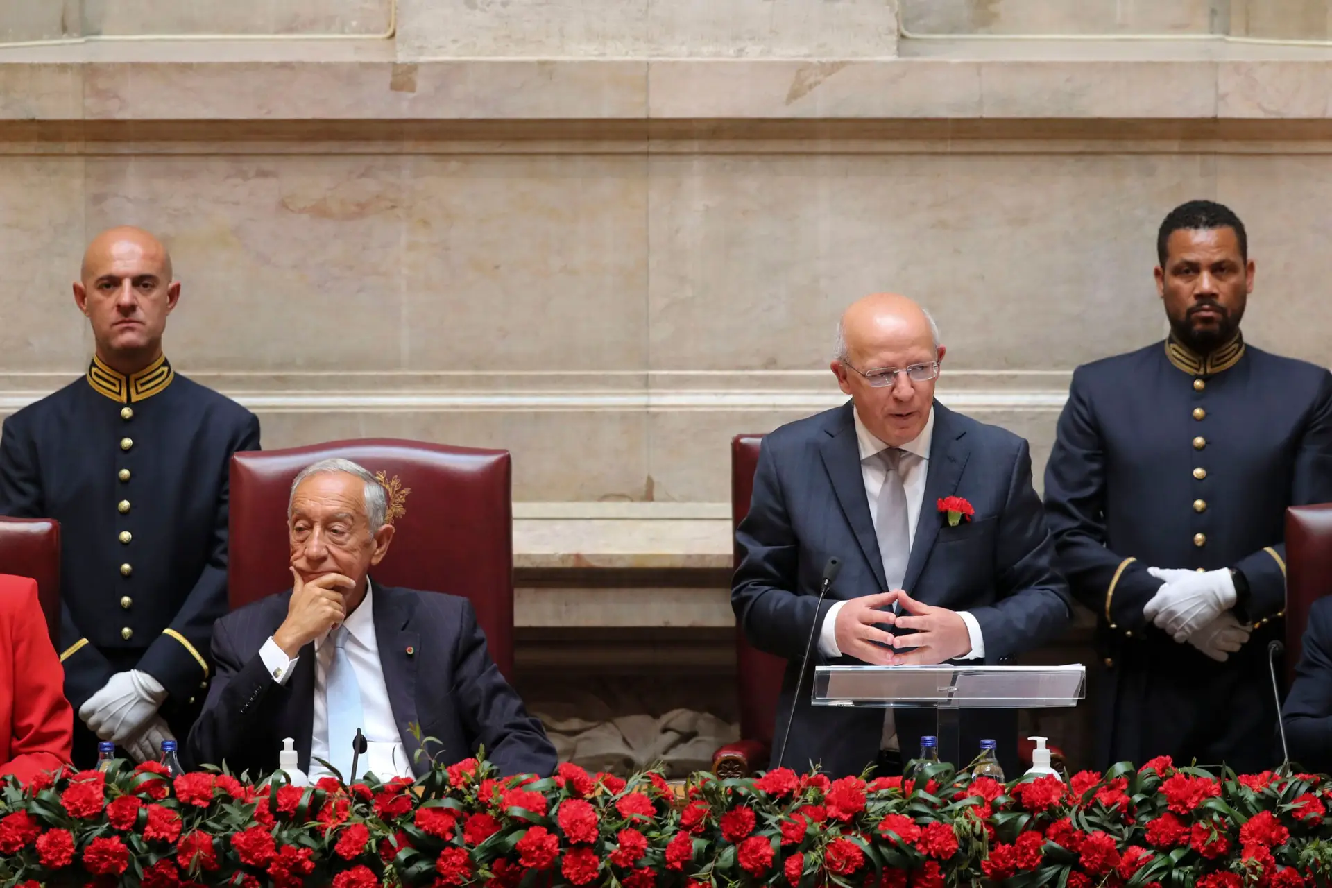 Santos Silva salienta abertura de Portugal ao mundo com origem na multissecular emigração