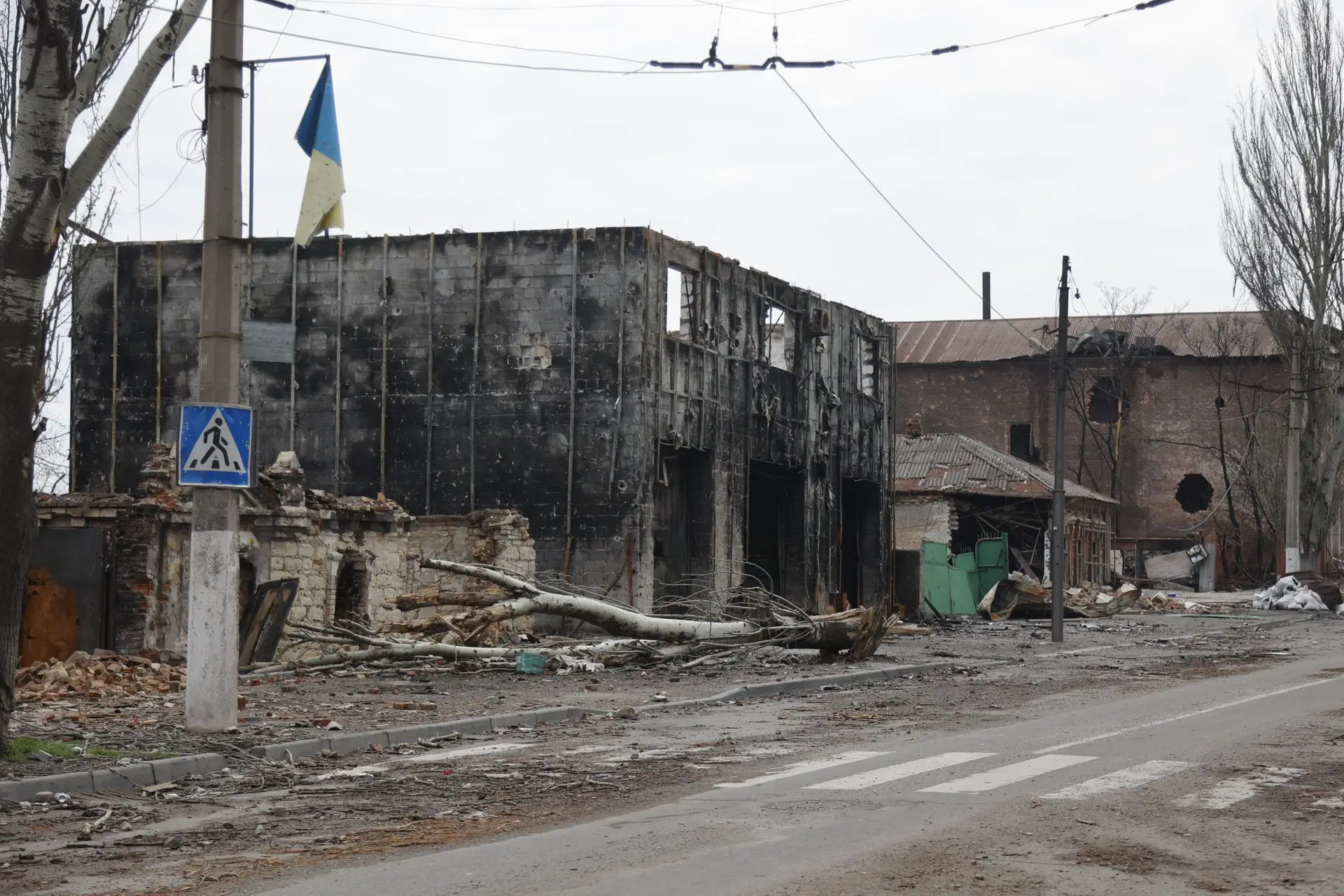 Rússia acusa Kiev de impedir a saída de civis de Azovstal em Mariupol