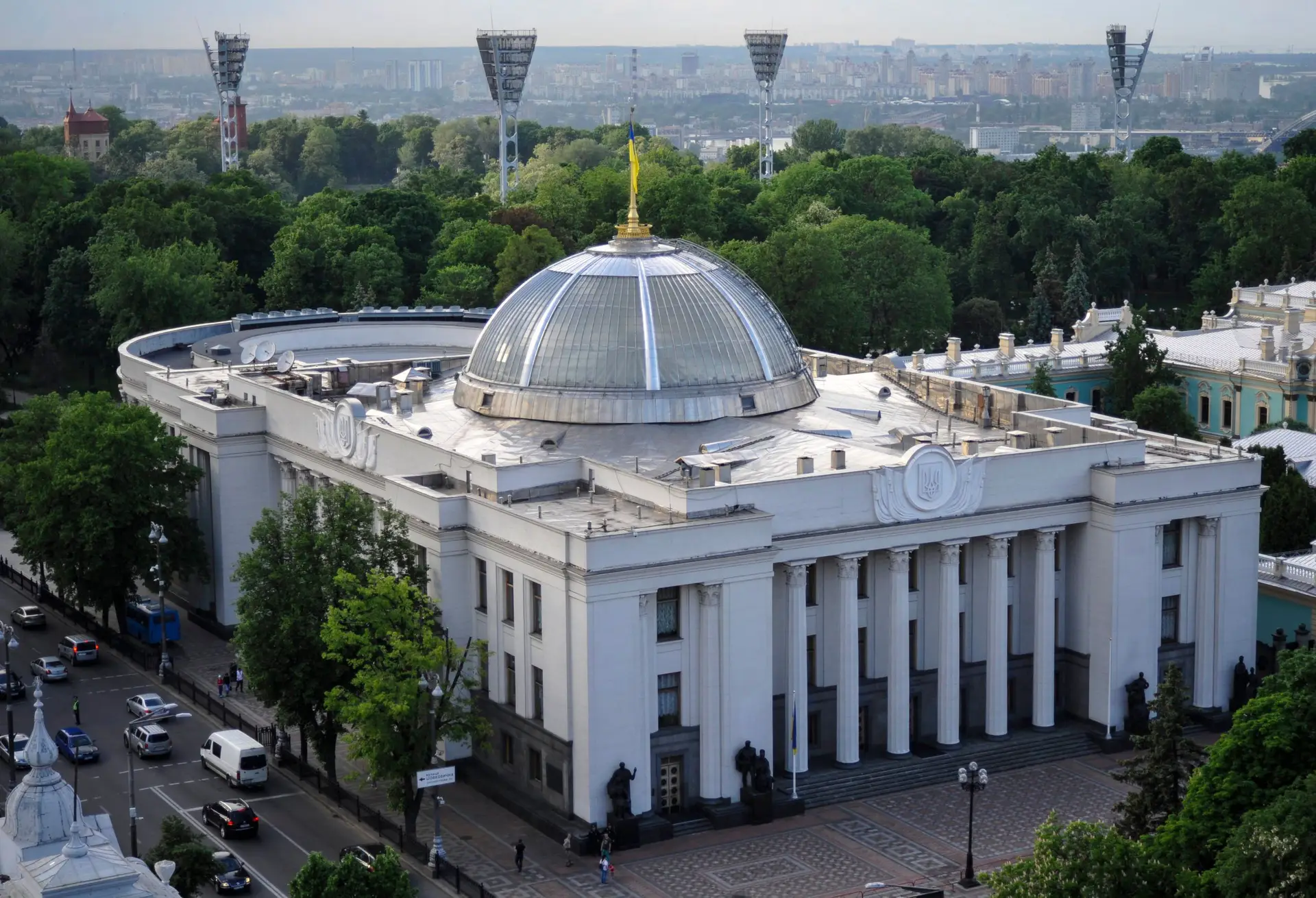 Guerra na Ucrânia: militares russos avisam que podem atacar “centros de decisão” em Kiev