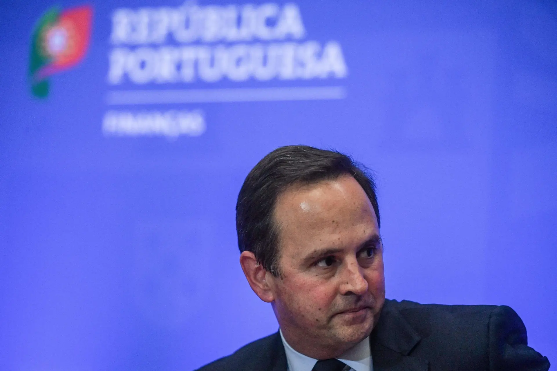 OE 2022: Fernando Medina vai ao Parlamento defender proposta orçamental
