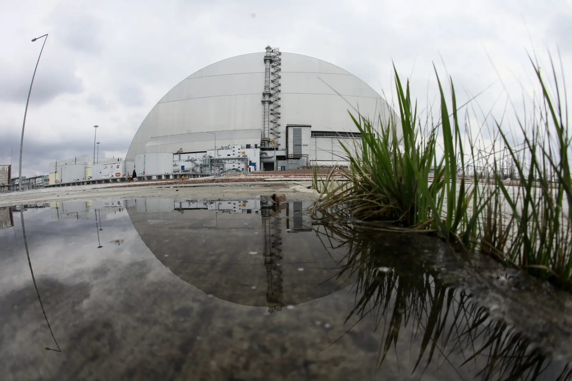 Guerra na Ucrânia: Comissão pede “investigação aprofundada” sobre radioatividade em Chernobyl