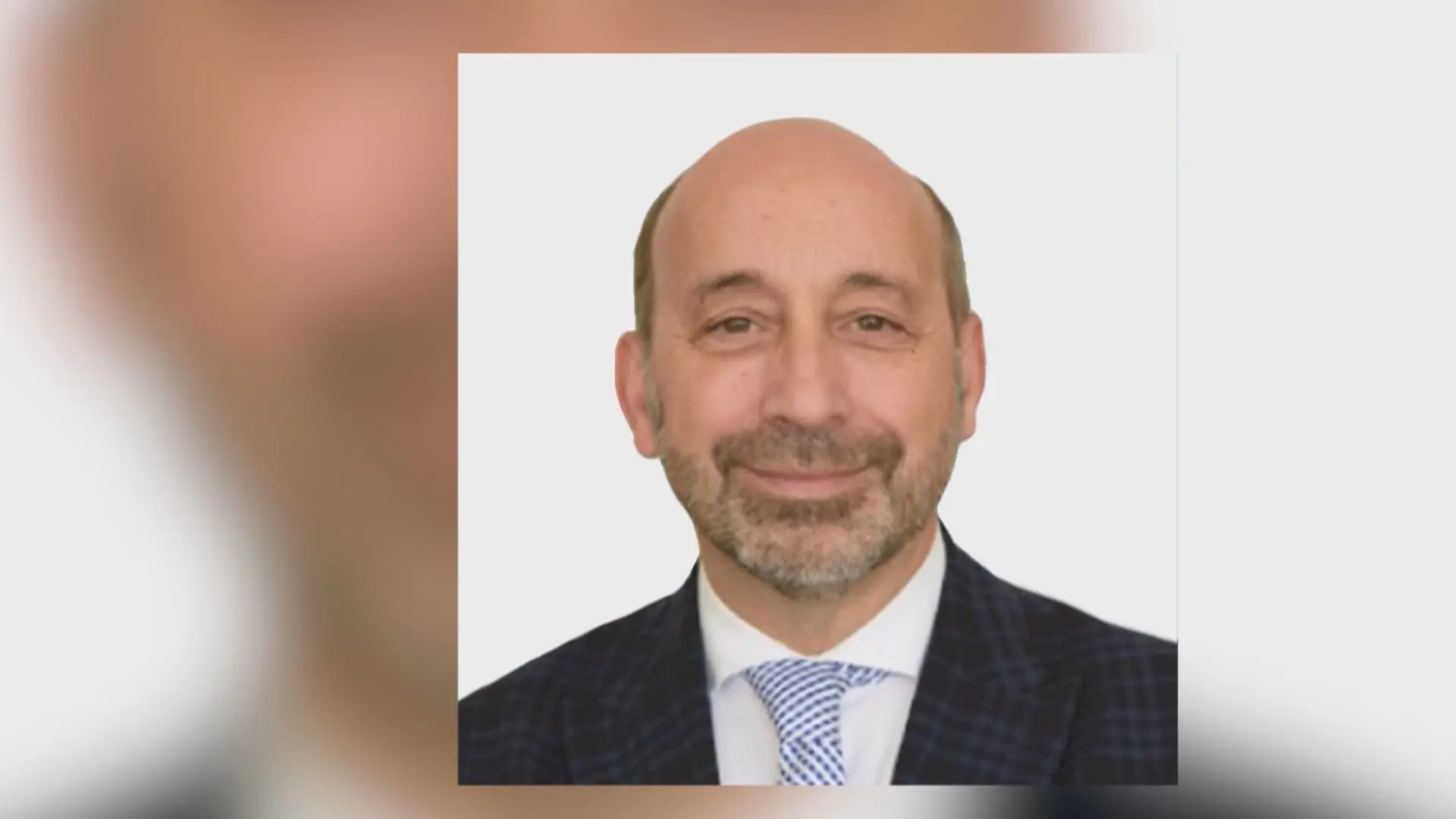 Antigo diretor-geral de Recursos da Defesa suspeito de corrupção