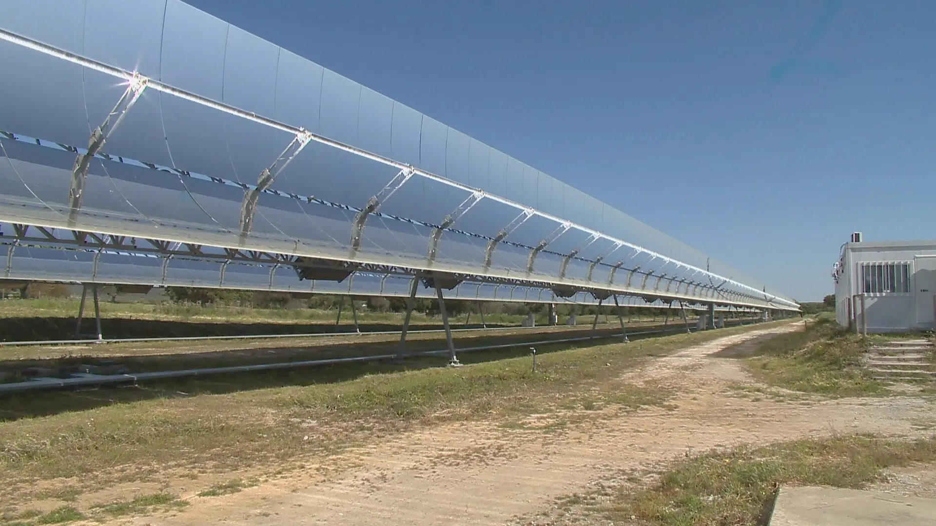 Universidade de Évora com central pioneira de investigação sobre energia solar 