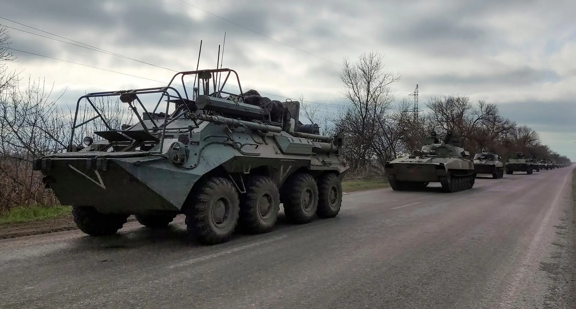 Ofensiva russa no Donbass progride “lentamente e de forma desigual” devido à resistência ucraniana