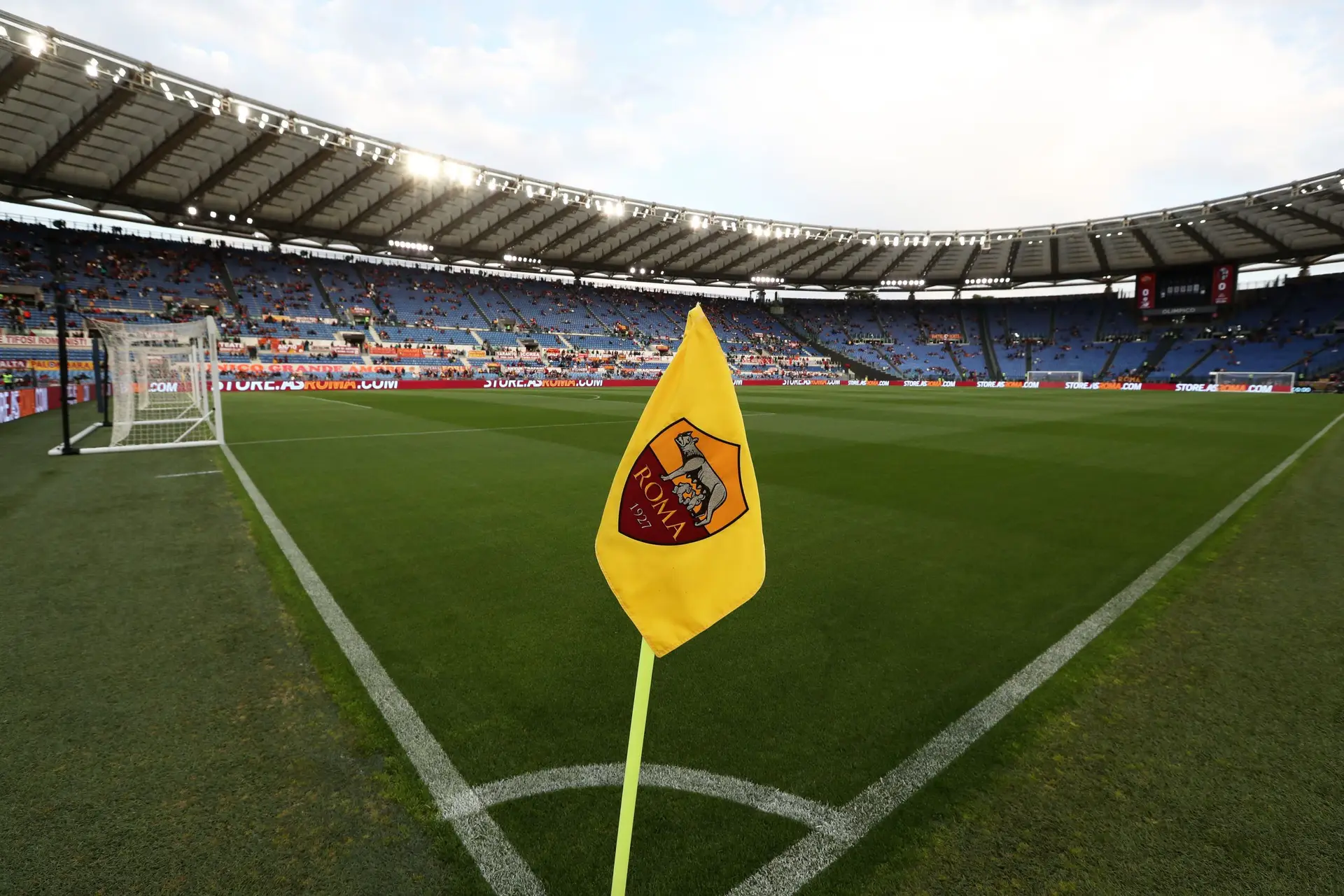 Liga Conferência: Roma de Mourinho recebe esta quinta-feira o Leicester