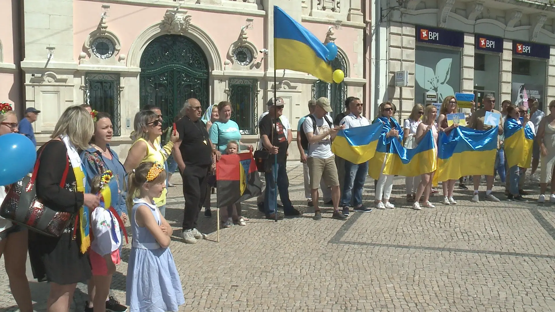 Ucranianos assinalam Dia da Vitória com apelo à paz em Coimbra