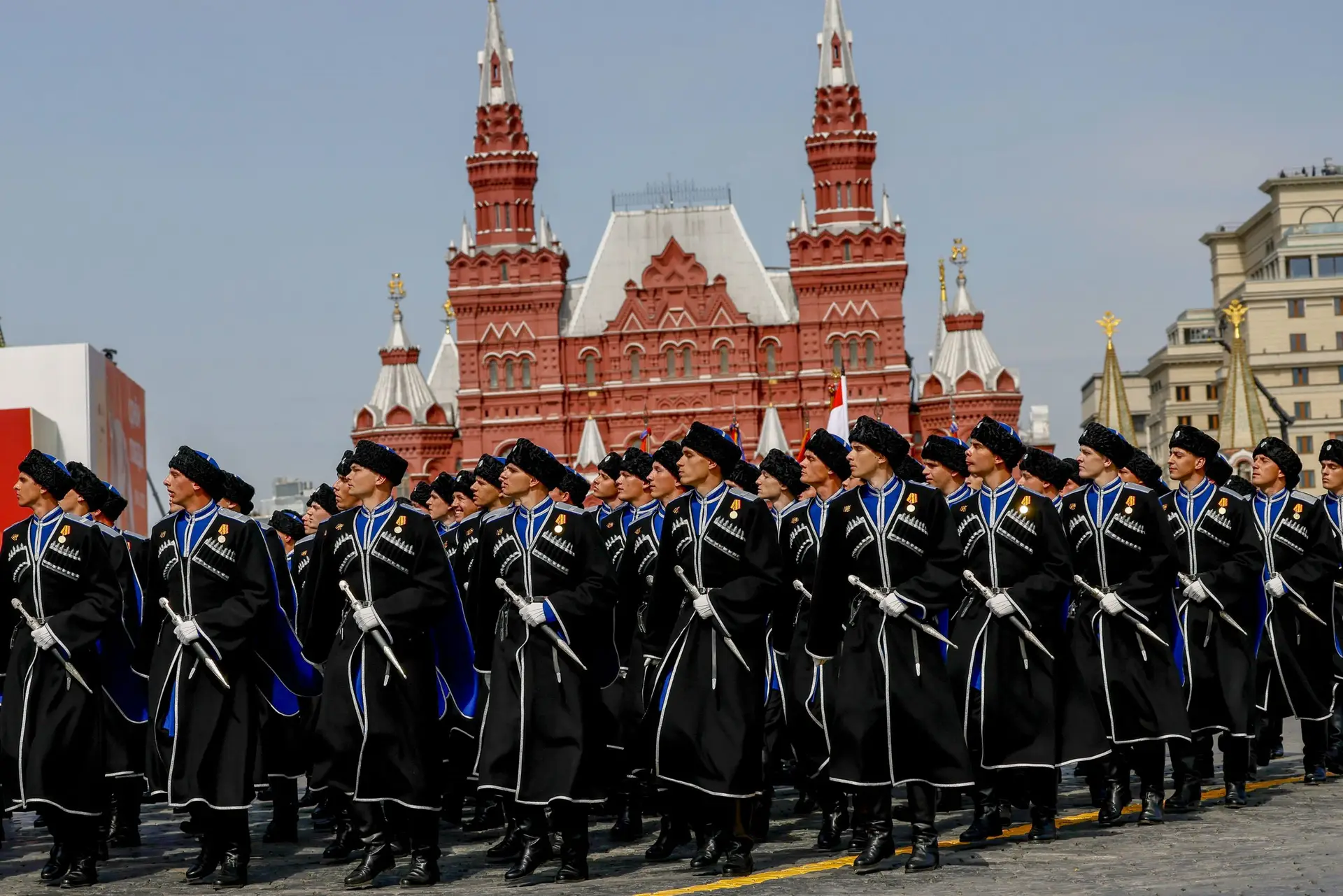 “O nosso dever comum é impedir o renascimento do nazismo”: o agradecimento de Putin aos países da ex-URSS