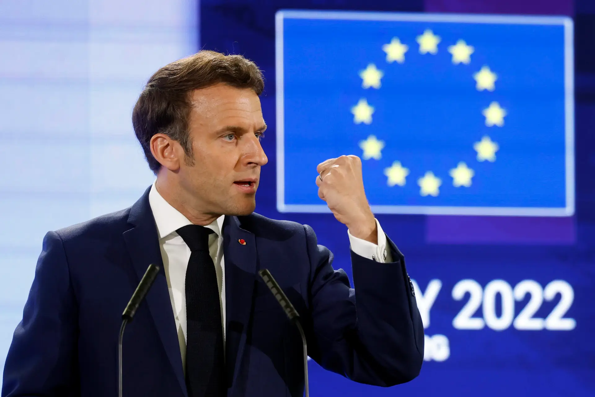 Macron sugere “comunidade política europeia” que inclua Ucrânia