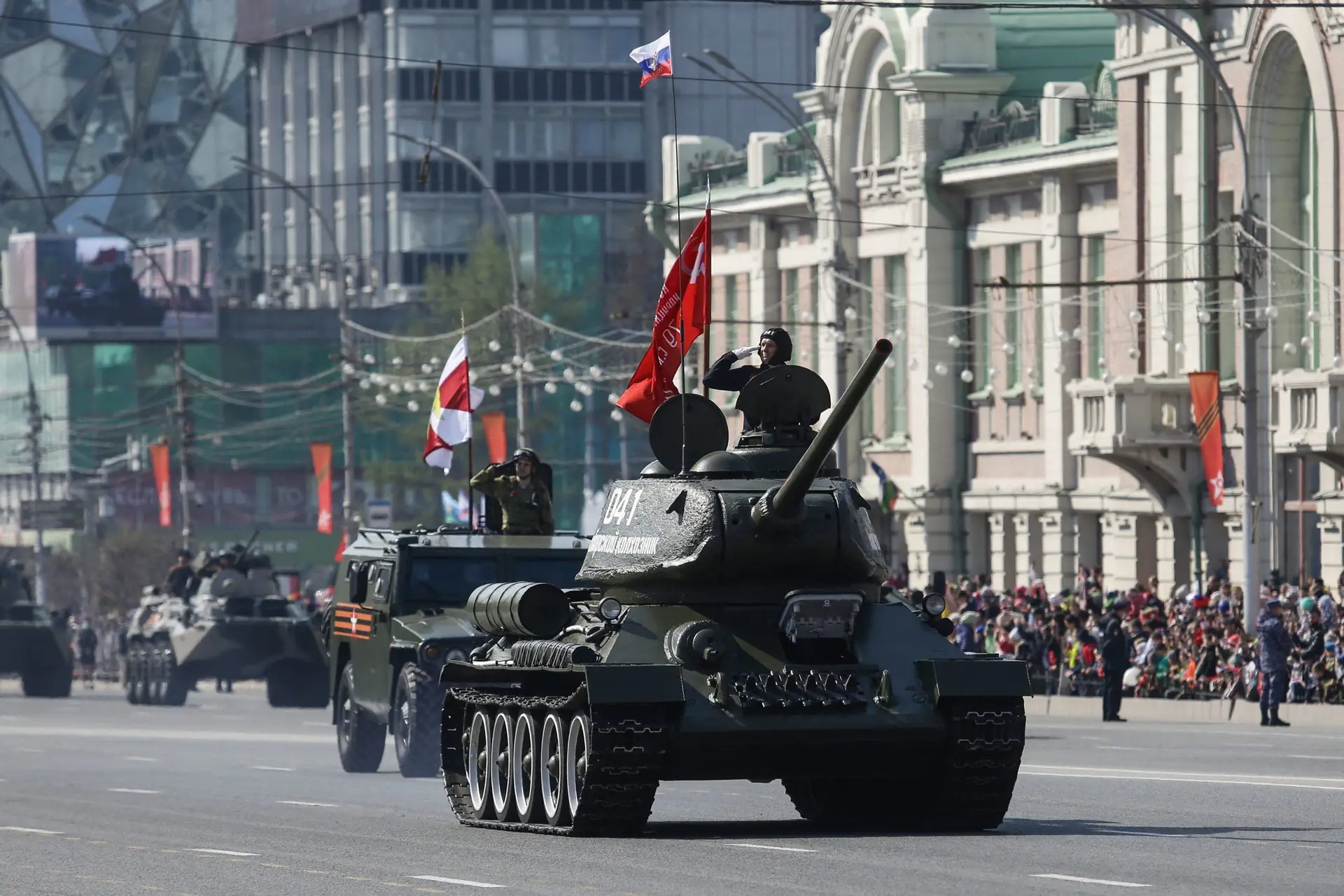 Dia da Vitória: “Suposta tomada russa de Mariupol” deverá ser um dos temas do discurso de Putin