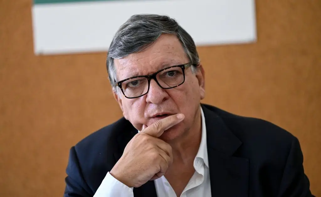Durão Barroso recorda José Eduardo dos Santos como o "estadista" que ficará na História de Angola